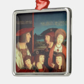 Maximilian I mit seiner ersten Ehefrau Silbernes Ornament (Links)