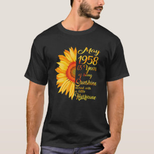May Girl 1958 65. Geburtstagsgeschenk 65 Jahre alt T-Shirt