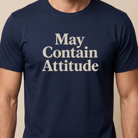 May könnte Haltung enthalten T-Shirt