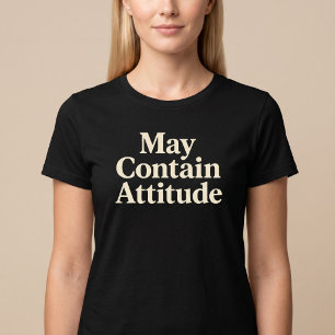 May könnte Haltung enthalten T-Shirt