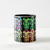 Maya-Krieger - Surrealismus bemalt Design Zweifarbige Tasse (Mittel)