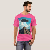 Mayan Pyramid und Ufo T-Shirt (Vorne ganz)