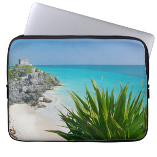 Mayaruinen am Strand in Tulum Laptopschutzhülle
