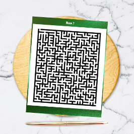 Maze Puzzle Seven Green | Aktivitätskarten Postkarte