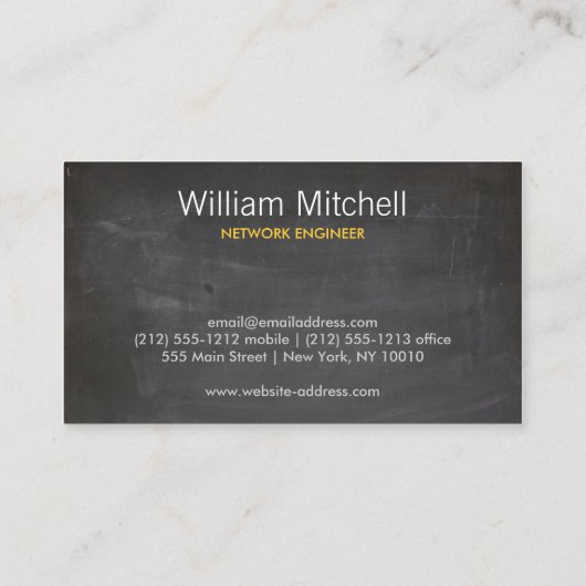 MAZE ZEICHNEND in WEISS auf SCHWARZCHALKBOARD Visitenkarte (Rückseite)