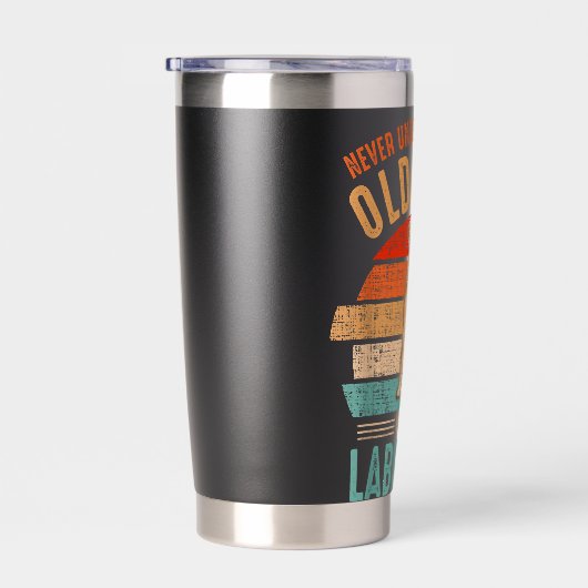 mb Never Underestimate An Old Man With A Labrador Thermobecher (Rechts)