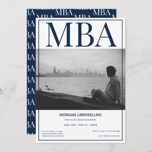MBA-Grad White Blue Foto Graduation Party Einladung (Vorne/Hinten)