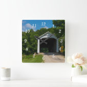 McAllister Bridge Wall Clock Quadratische Wanduhr (Zuhause)