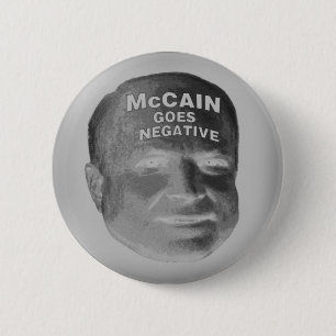 McCain geht Knopf negativer Button