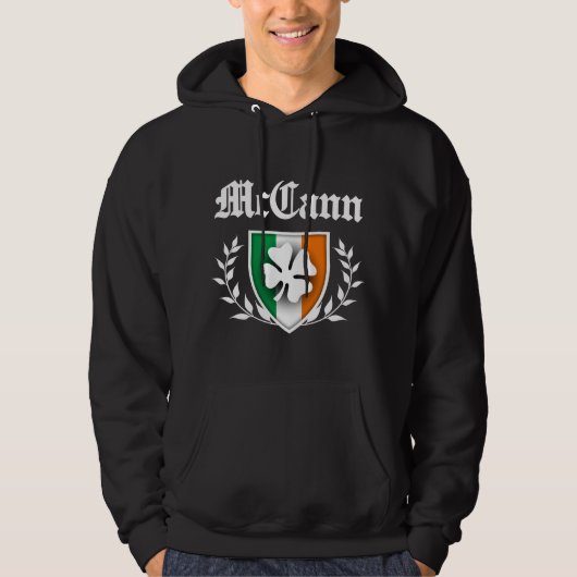 McCann Kleeblatt-Wappen Hoodie (Vorderseite)