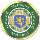 McDaniel Shield & Celtic Cross Personalisiert Aufkleber (Vorderseite)