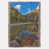 McDonald Creek im Herbst mit Garden Wall Decke (Vorderseite Vertikal)