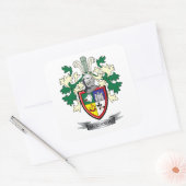 McKinnon-Familienwappen-Wappen Quadratischer Aufkleber (Umschlag)