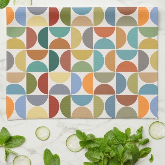 MCM simuliert Musterfarbe auf Creme Geschirrtuch (Gefaltet)