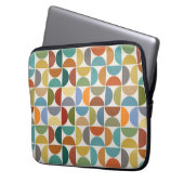 MCM simuliert Musterfarbe auf Creme Laptopschutzhülle (Vorderseite Links)