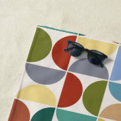 MCM simuliert Musterfarbe auf Creme Strandtuch (Beispiel)
