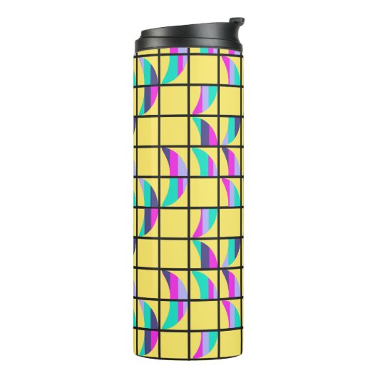 MCM Tic-Tac-Toe Thermosbecher (Nach links gedreht)