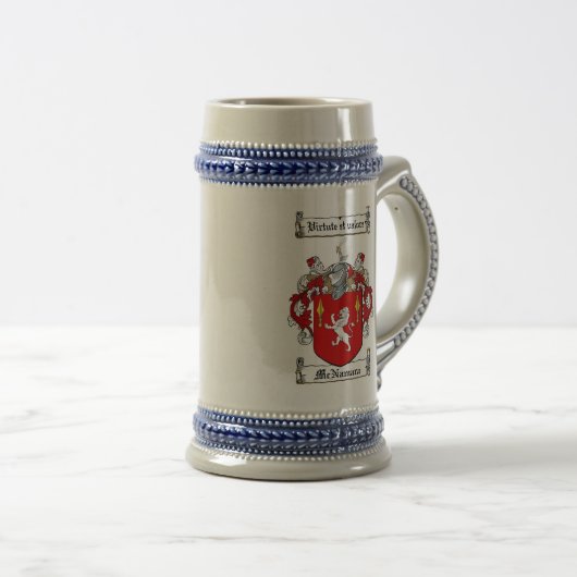 McNamara-Wappen Stein Bierglas (VorderseiteRechts)