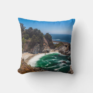 Mcway Falls im Julia-Pfeiffer-Burns-State-Park Kissen