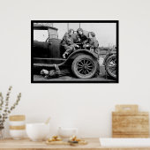 Mechaniken für das Auto von Mädchen in der Schule  Poster (Küche)