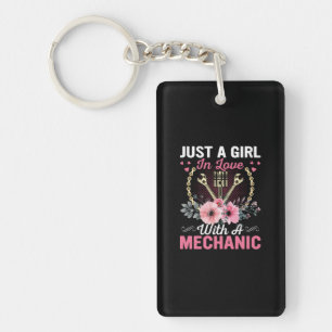 Mechaniker Nur ein Mädchen, das sich in einen Mech Schlüsselanhänger