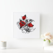 Mechanischer Halbmond mit Rote Rosen Quadratische Wanduhr (Zuhause)