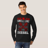 Mechanisches Auto, das echte Männer fixiert, riech T-Shirt (Vorne ganz)