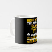 Medaille nicht in den Angelegenheiten von Drachen  Kaffeetasse (Vorderseite Links)