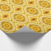 Medallion Muster in Mustard Yellow Batik Muster Geschenkpapier (Ecke)
