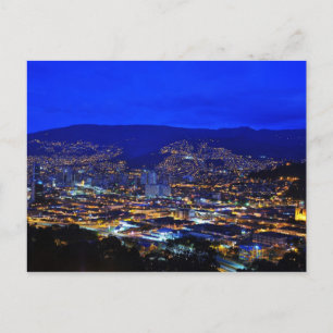 Medellin, Kolumbien en la noche Postkarte