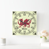 Medieval Welsh Dragon Wall Clock - Roman Numerals Quadratische Wanduhr (Zuhause)