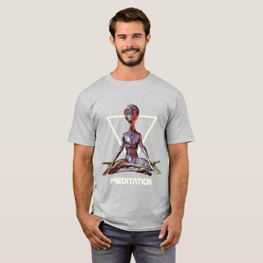Meditation. Alien in ruhiger Pose T - Shirt (Vorne ganz)