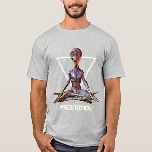 Meditation. Alien in ruhiger Pose T - Shirt (Vorderseite)