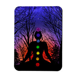 Meditation und die Bäume in einer sternenvollen Na Magnet