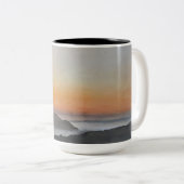 Meditative Morning Mug Zweifarbige Tasse (VorderseiteRechts)