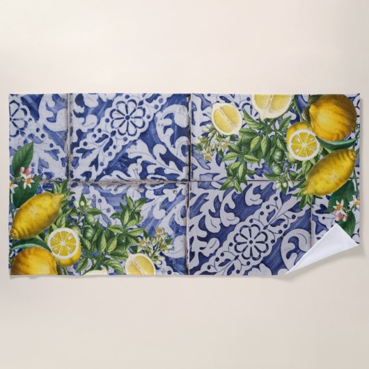 Mediterrane Zitronen Sommer Portugiesische Fliesen Strandtuch (Vorderseite)
