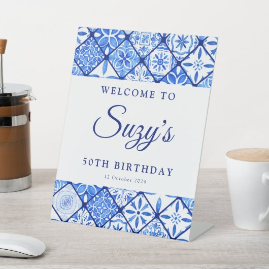 Mediterranean Bliss Birthday Sockelschild (In SItu)