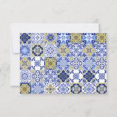 Mediterranean Wedding Style with Italian Tiles RSVP Karte (Rückseite)
