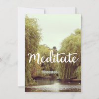 Meditieren im Park inspirierende Botschaft