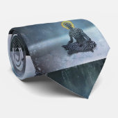 Meditierender Mensch. Flammenhalo Krawatte (Gerollt)