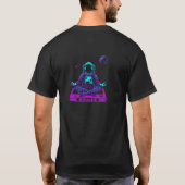 Meditierendes Astronaut Synthwave Grafik T-Shirt | (Rückseite)