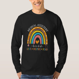 Medizinische Assistant Rainbow Liebe Inspiriert Nu T-Shirt