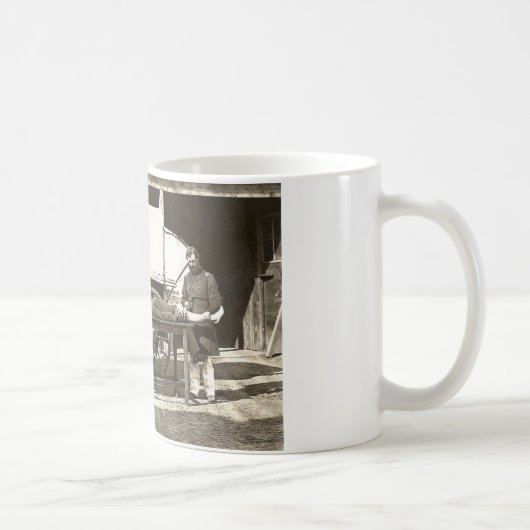medizinischer Lastwagen der Armee-cp1563, Kaffeetasse (Rechts)