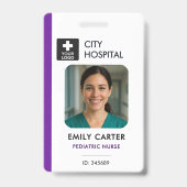 Medizinisches Logo Kinderkrankenpflege Lila ID-Fot Ausweis (Front)