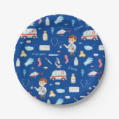 Medizinstudium des kleinen jungen Arztes mit dem N Pappteller (Vorderseite)