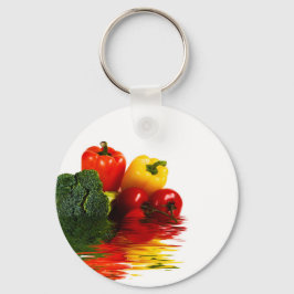Medley von Gemüse über weiß Schlüsselanhänger
