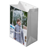 Meduim Snowing Foto Weihnachtsgrüße Geschenktasche Mittlere Geschenktüte (Vorderseite Schrägansicht)