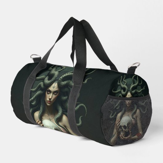 „Medusa – Blick der Macht“ Duffle Bag (Rechte Ecke)