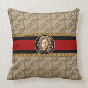 Medusa Eyes Throw Pillows Kissen