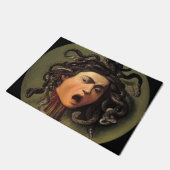 Medusa Head von Caravaggio Fußmatte (Schrägansicht)